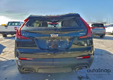 2019 Cadillac Xt4 Luxury z USA, uszkodzony, nr VIN 1GYAZAR49KF145313